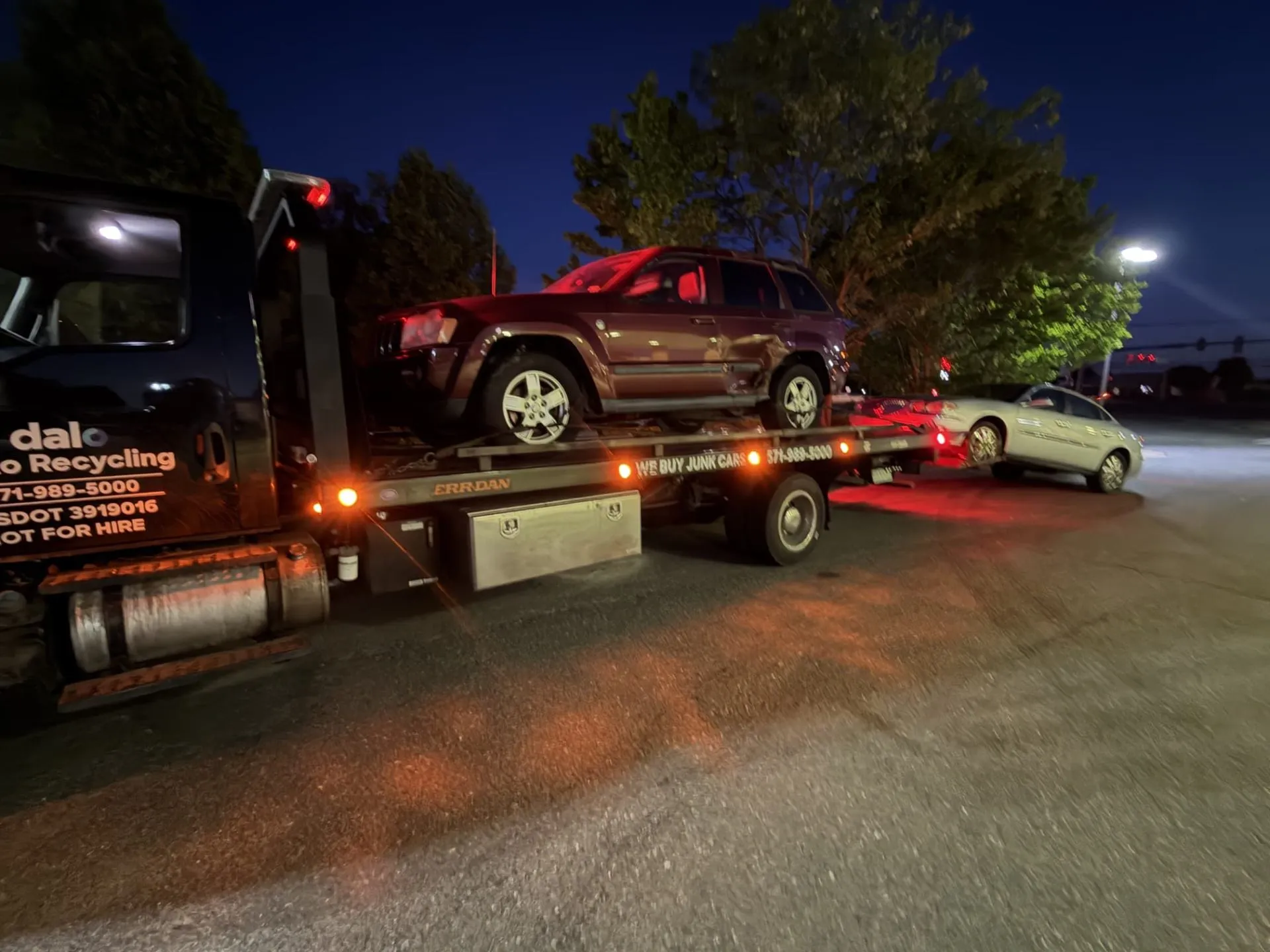 Nighttime junk car pickup completed by Dalo in Alexandria, VA